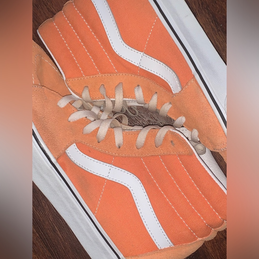 Vans - Picture 2 of 13
